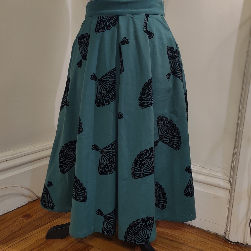 Gorgeous Kelly Green Spanish Fans Skirt